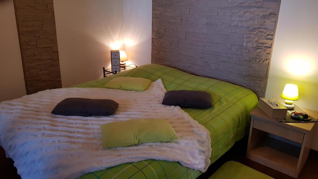 Domaine Des Rigaud Homestay Garchizy